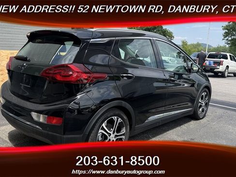 Used 2020 Chevrolet Bolt Premier w/ Infotainment Package FWD image 5
