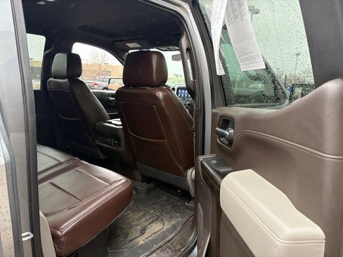 Used 2021 Chevrolet Silverado 1500 LT Trail Boss w/ Convenience Package II image 21