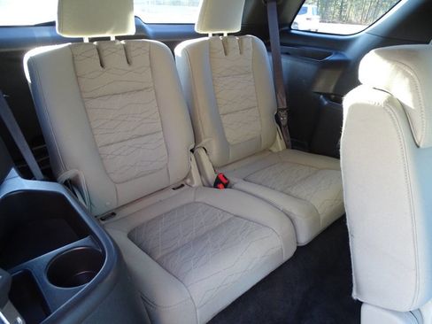 Used 2013 Ford Explorer 4WD image 33