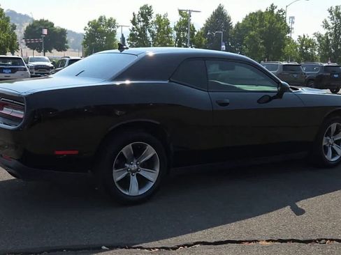 Used 2015 Dodge Challenger SXT w/ Sound Group RWD image 8
