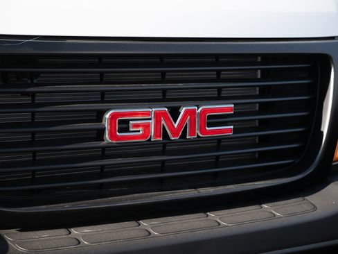 New 2025 GMC Savana 2500 Extended w/ Driver Convenience Package image 18