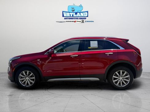 Used 2023 Cadillac XT4 Premium Luxury FWD image 2