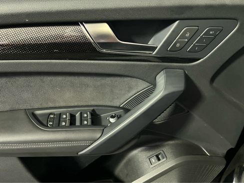 Used 2023 Audi SQ5 Premium Plus w/ Premium Plus Package image 24