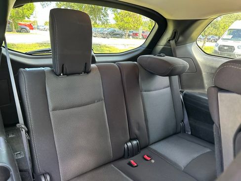 Used 2020 Nissan Pathfinder S FWD image 47