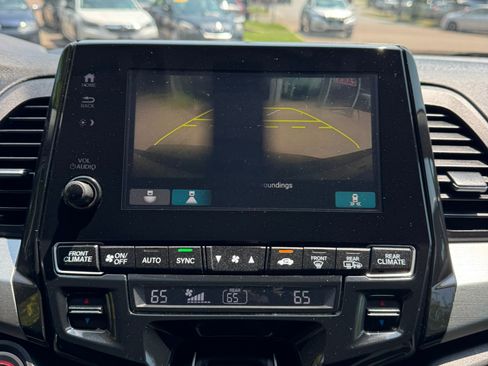 Used 2019 Honda Odyssey EX image 22