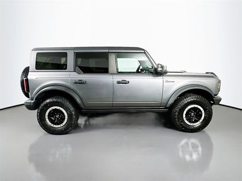 Used 2021 Ford Bronco Badlands image 7