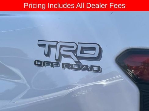 Used 2025 Toyota Tacoma TRD Off-Road w/ TRD Off Road Upgrade Package AWD/4WD image 4