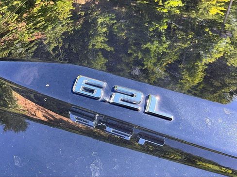 Used 2022 Chevrolet Silverado 1500 High Country AWD/4WD image 35