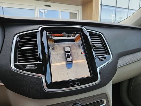 Certified 2024 Volvo XC90 T8 Plus w/ Protection Package Premier AWD/4WD image 21