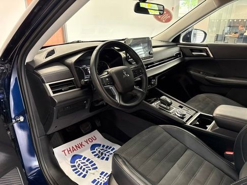 Used 2024 Mitsubishi Outlander SE AWD/4WD image 24