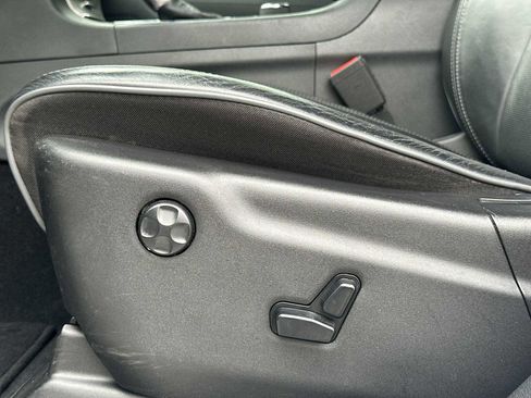 Used 2020 Jeep Grand Cherokee Overland image 14