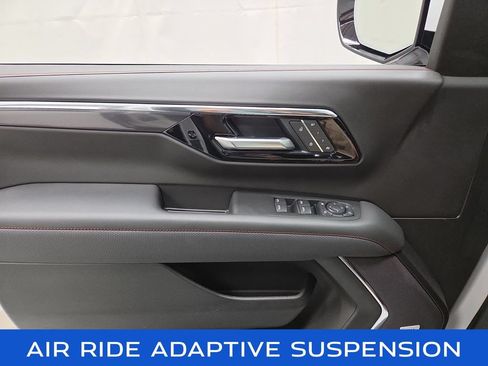 Certified 2025 Chevrolet Tahoe RST w/ RST Capability Package AWD/4WD image 22