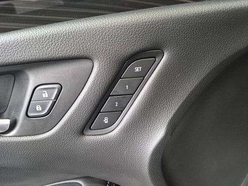Used 2020 Buick Envision Essence AWD/4WD image 18