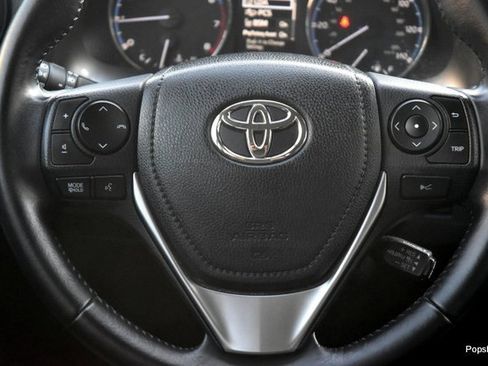 Used 2016 Toyota RAV4 Limited image 17