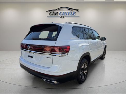 Used 2024 Volkswagen Atlas SE AWD/4WD image 9