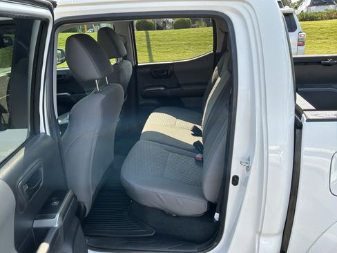 Used 2023 Toyota Tacoma SR5 w/ Technology Package RWD image 30