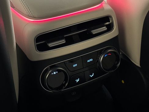 New 2025 Genesis Electrified GV70 Advanced image 13