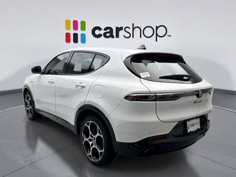 Used 2024 Alfa Romeo Tonale Veloce AWD/4WD image 3
