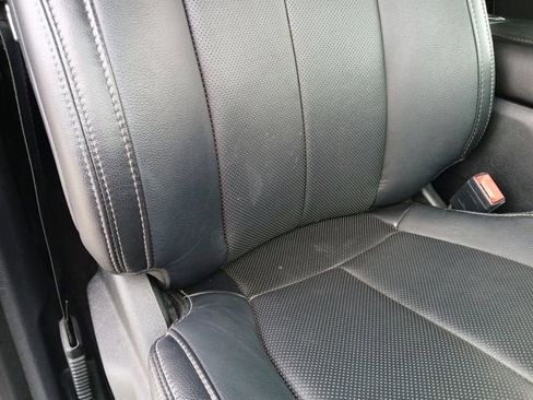 Used 2020 Ford F150 Lariat image 2