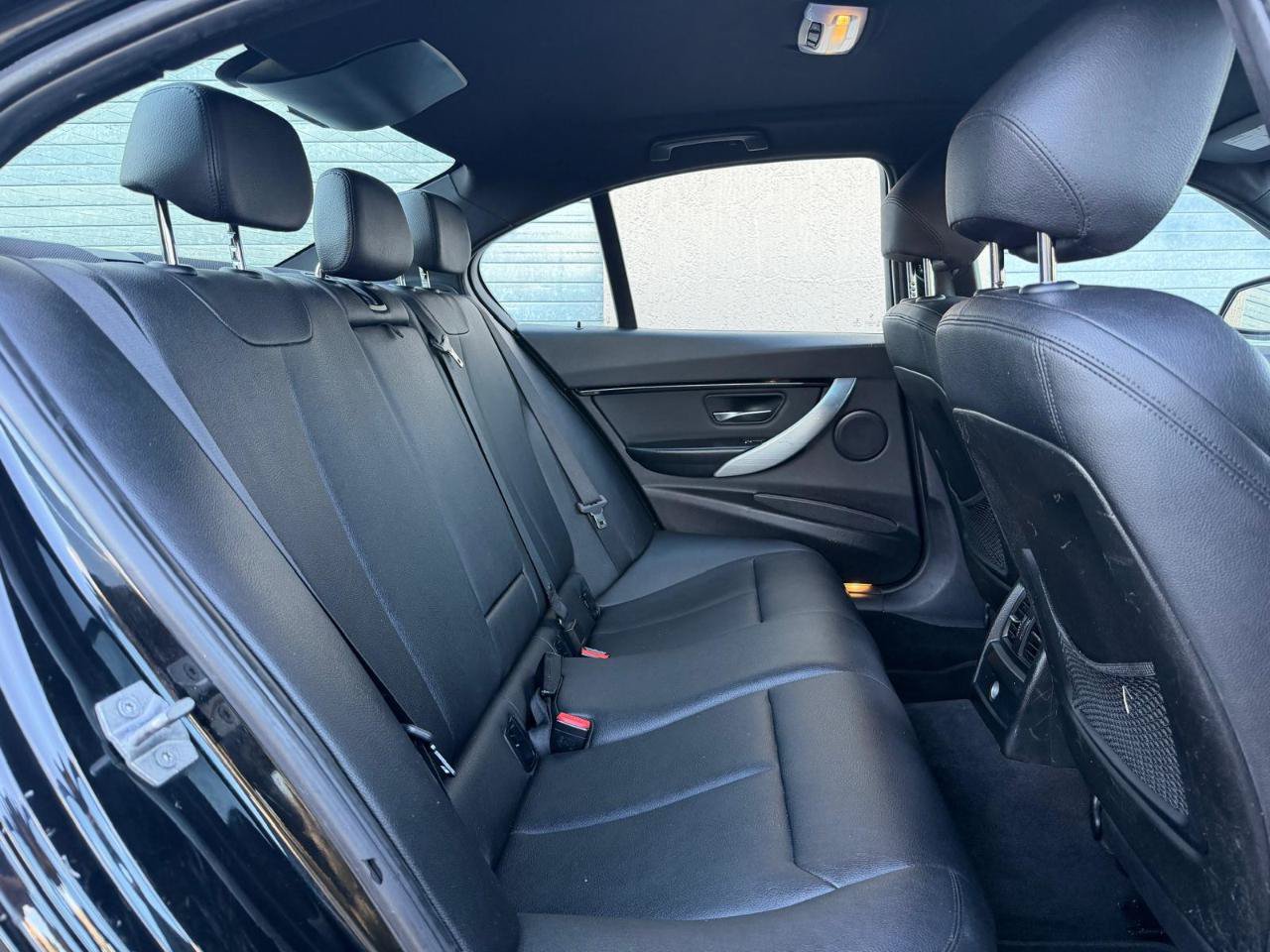 Used 2016 BMW 328i Sedan RWD image 21