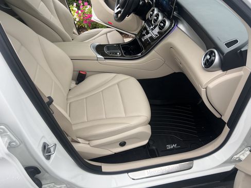 Certified 2022 Mercedes-Benz GLC 300 image 35