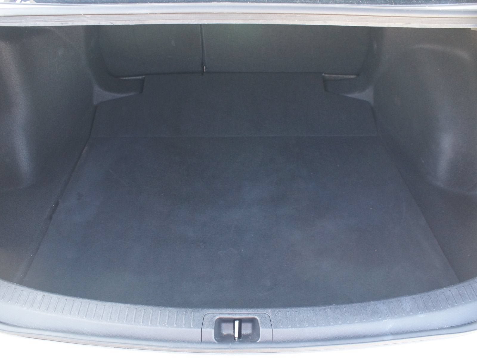 Used 2024 Toyota Corolla LE FWD image 15
