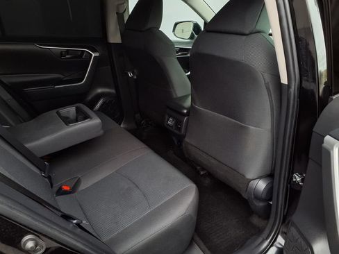 Certified 2023 Toyota RAV4 LE FWD image 21