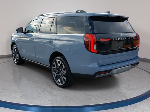 New 2026 Ford Expedition Platinum w/ Platinum Ultimate Package AWD/4WD image 7
