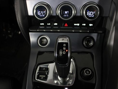 Used 2018 Jaguar F-TYPE Coupe image 19