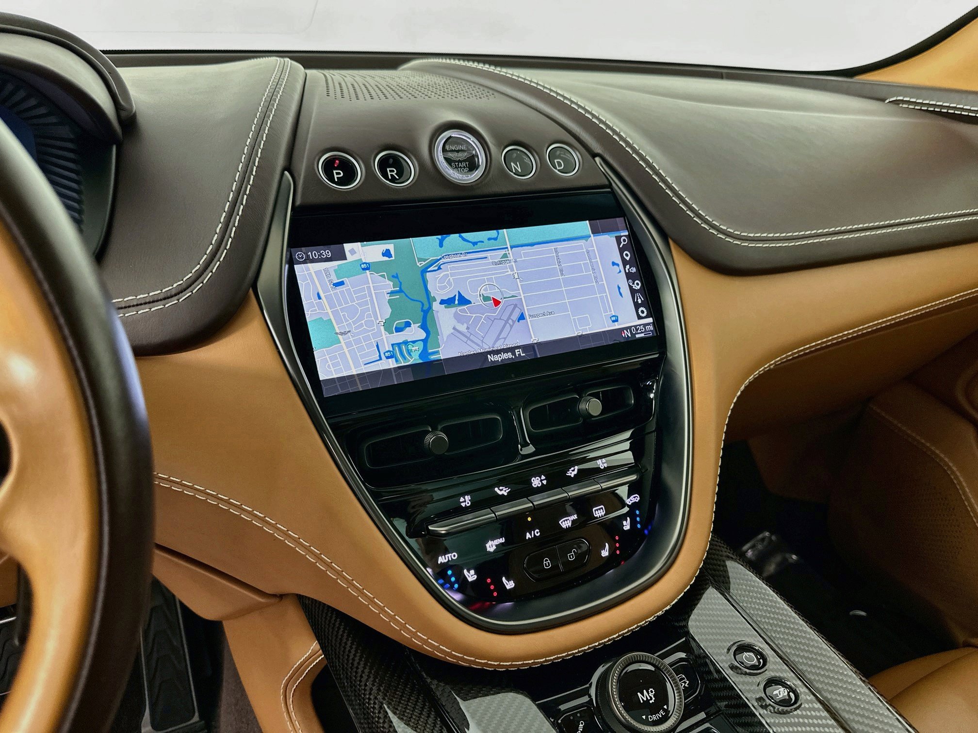 Used 2023 Aston Martin DBX 707 AWD/4WD image 10