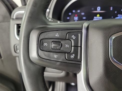 Used 2023 GMC Yukon SLT w/ SLT Luxury Package image 22