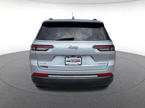 Used 2024 Jeep Grand Cherokee L Laredo AWD/4WD image 5