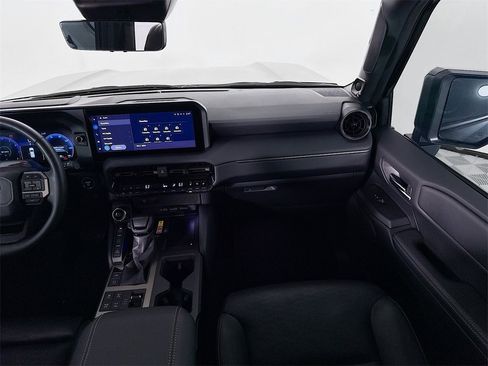 Used 2024 Toyota Land Cruiser image 20