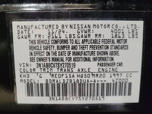 Used 2025 Nissan Sentra SV FWD image 33