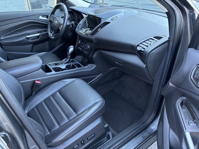 Used 2019 Ford Escape Titanium AWD/4WD image 20
