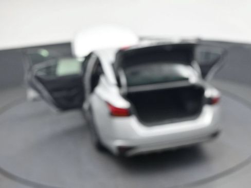 Used 2023 Nissan Altima 2.5 SV FWD image 53