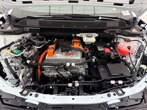 New 2026 Chevrolet Equinox EV LT image 9