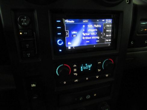 Used 2006 HUMMER H2 image 10