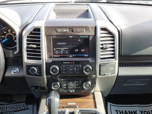 Used 2015 Ford F150 Lariat AWD/4WD image 19