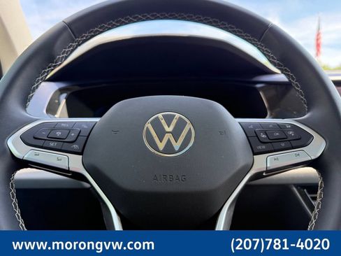 Used 2023 Volkswagen Taos SE w/ Panoramic Sunroof Package AWD/4WD image 42