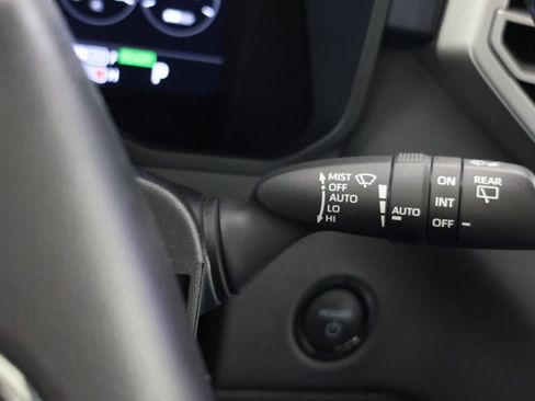 Used 2025 Toyota Sequoia Platinum image 29