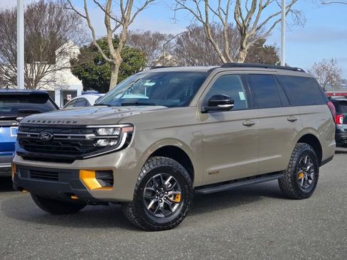 New 2026 Ford Expedition Tremor image 2