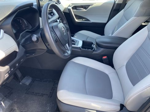 Used 2023 Toyota RAV4 XLE Premium FWD image 15