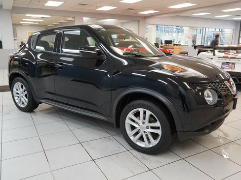 Used 2016 Nissan Juke S image 13