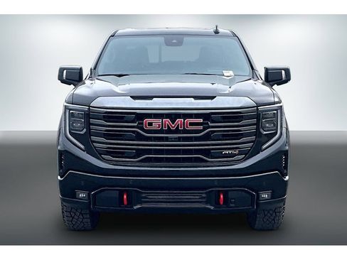 Used 2024 GMC Sierra 1500 AT4 w/ Technology Package AWD/4WD image 2