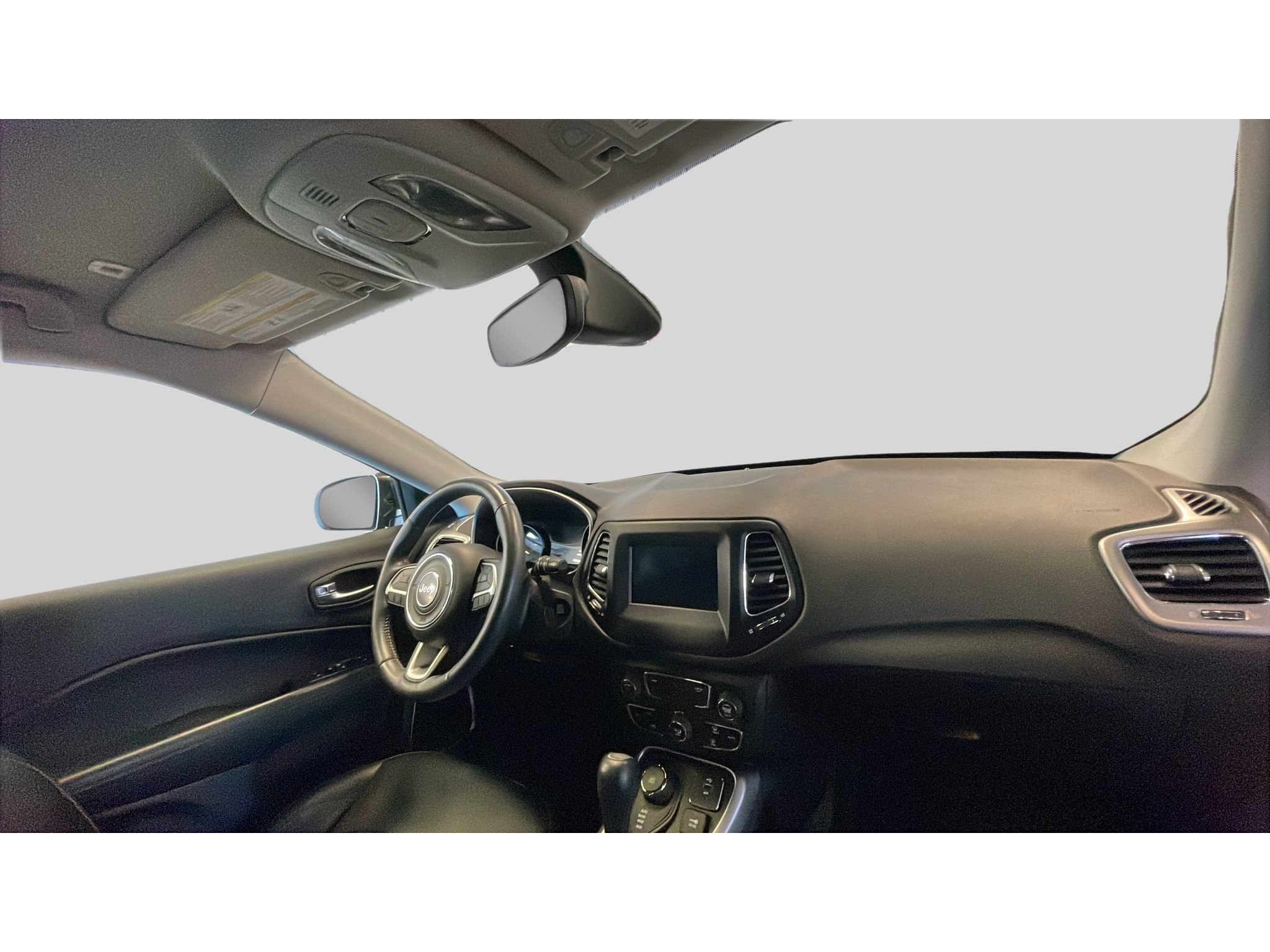 Used 2018 Jeep Compass Latitude w/ Popular Equipment Group AWD/4WD image 17