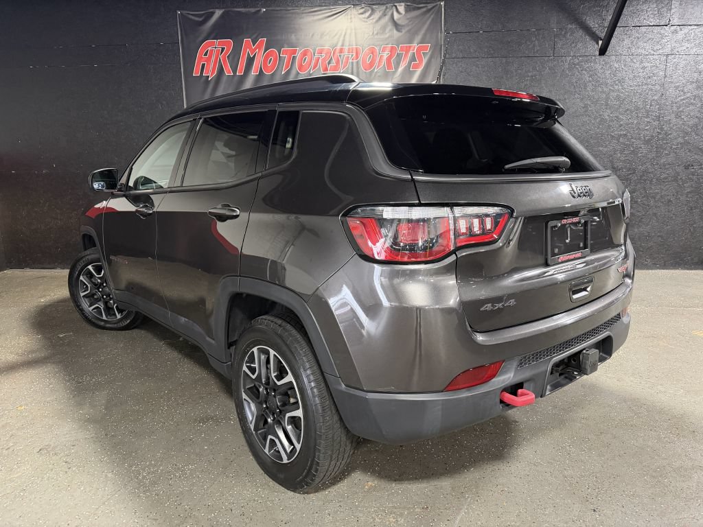 Used 2019 Jeep Compass Trailhawk w/ Leather Interior Group AWD/4WD image 3