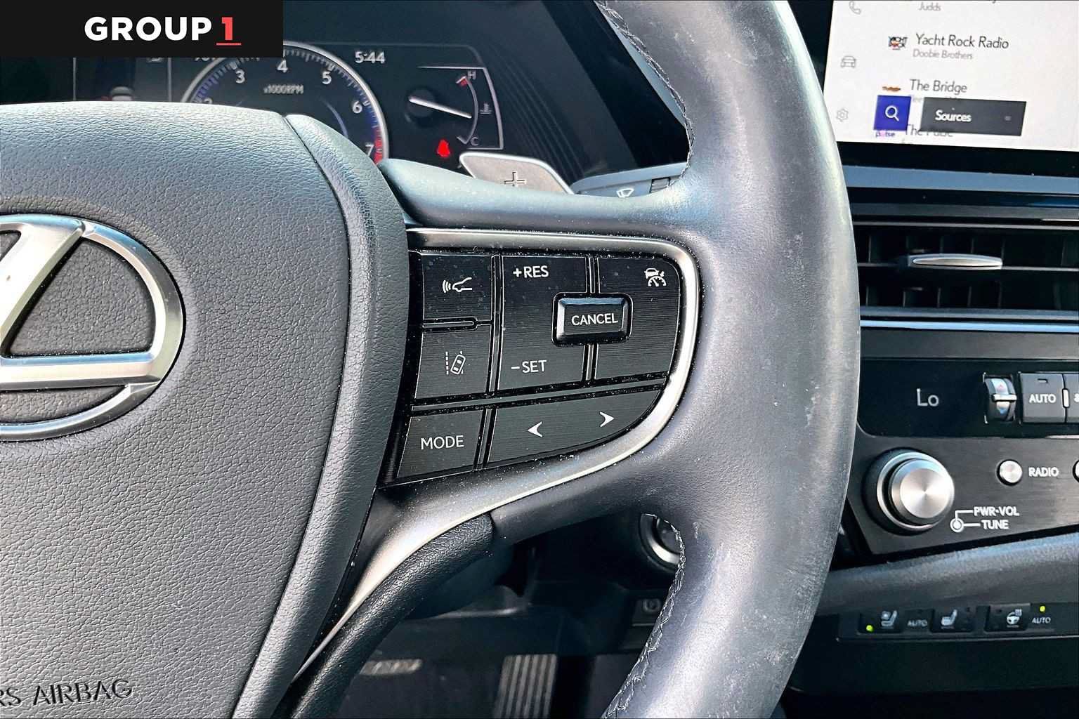 Used 2025 Lexus ES 350 w/ Premium Package FWD image 22
