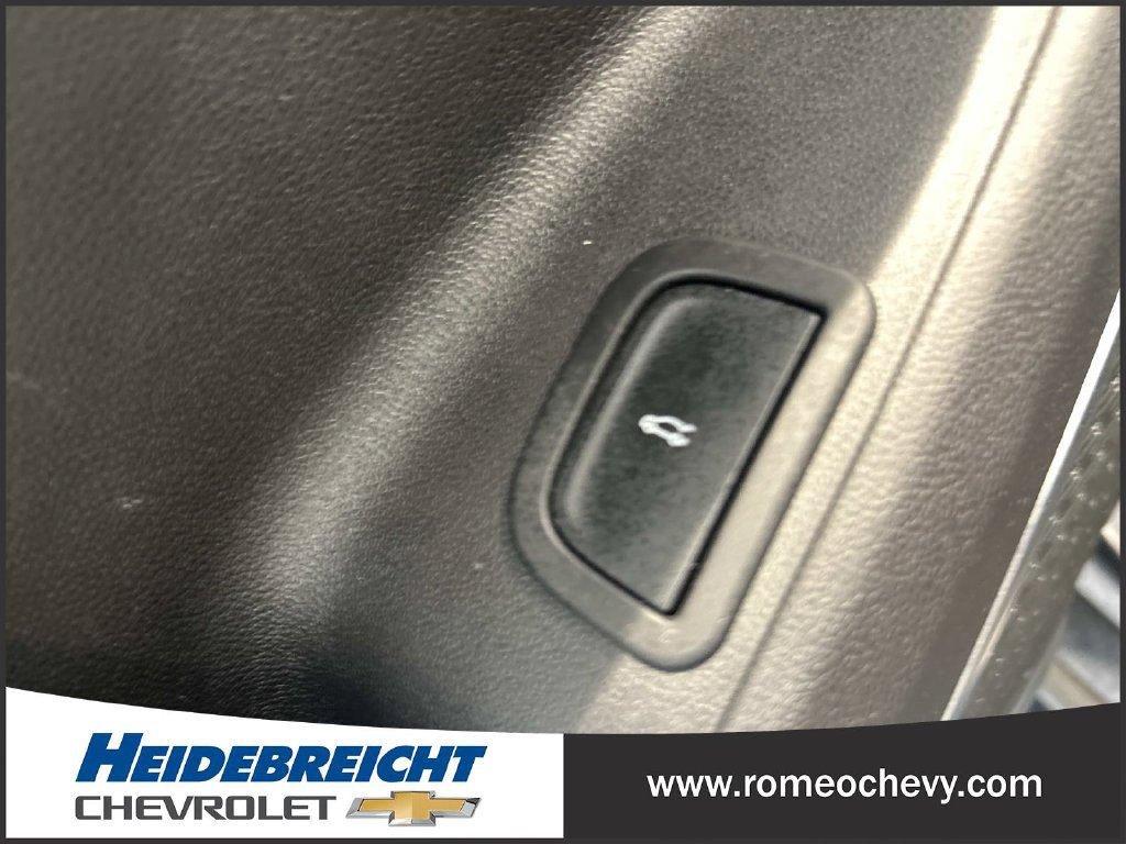 Used 2026 Buick Enclave Sport Touring w/ Power Package FWD image 34