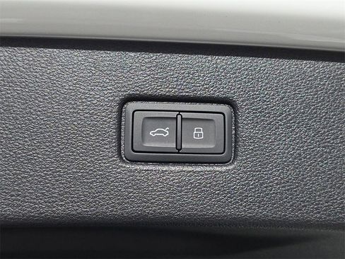 New 2026 Audi Q7 2.0T Premium image 14